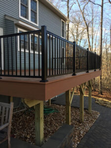 Deck & Screened Porch 11