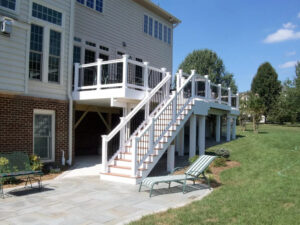 Deck & Screened Porch 21