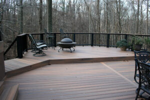 Deck & Screened Porch 26