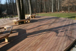 Deck & Screened Porch 31